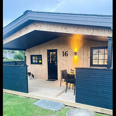 Renovated House - By Traum Дом отдыха