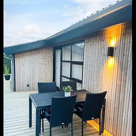 Дом отдыха Renovated House - By Traum Юельсминне