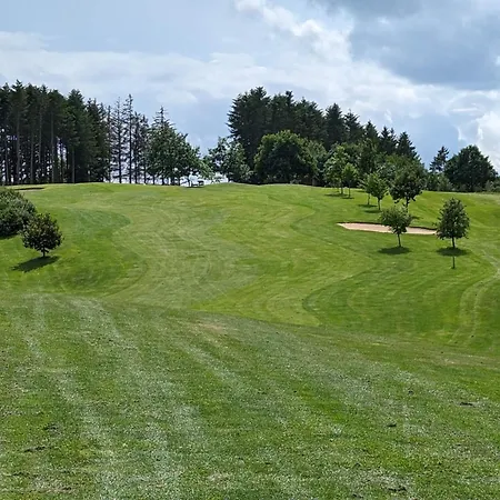 Renovated House - By Traum Дом отдыха