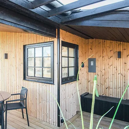 Renovated House - By Traum Дом отдыха