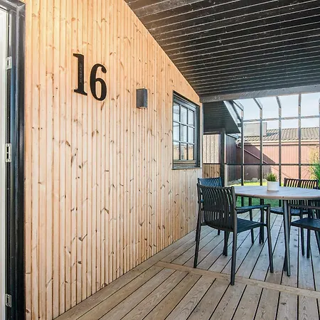 Renovated House - By Traum Юельсминне